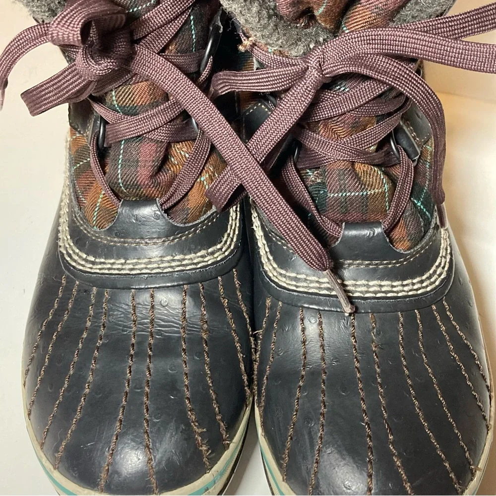 Sorel Tivoli Women’s 9 Waterproof Mulberry Brown Plaid Lined NL1654-207